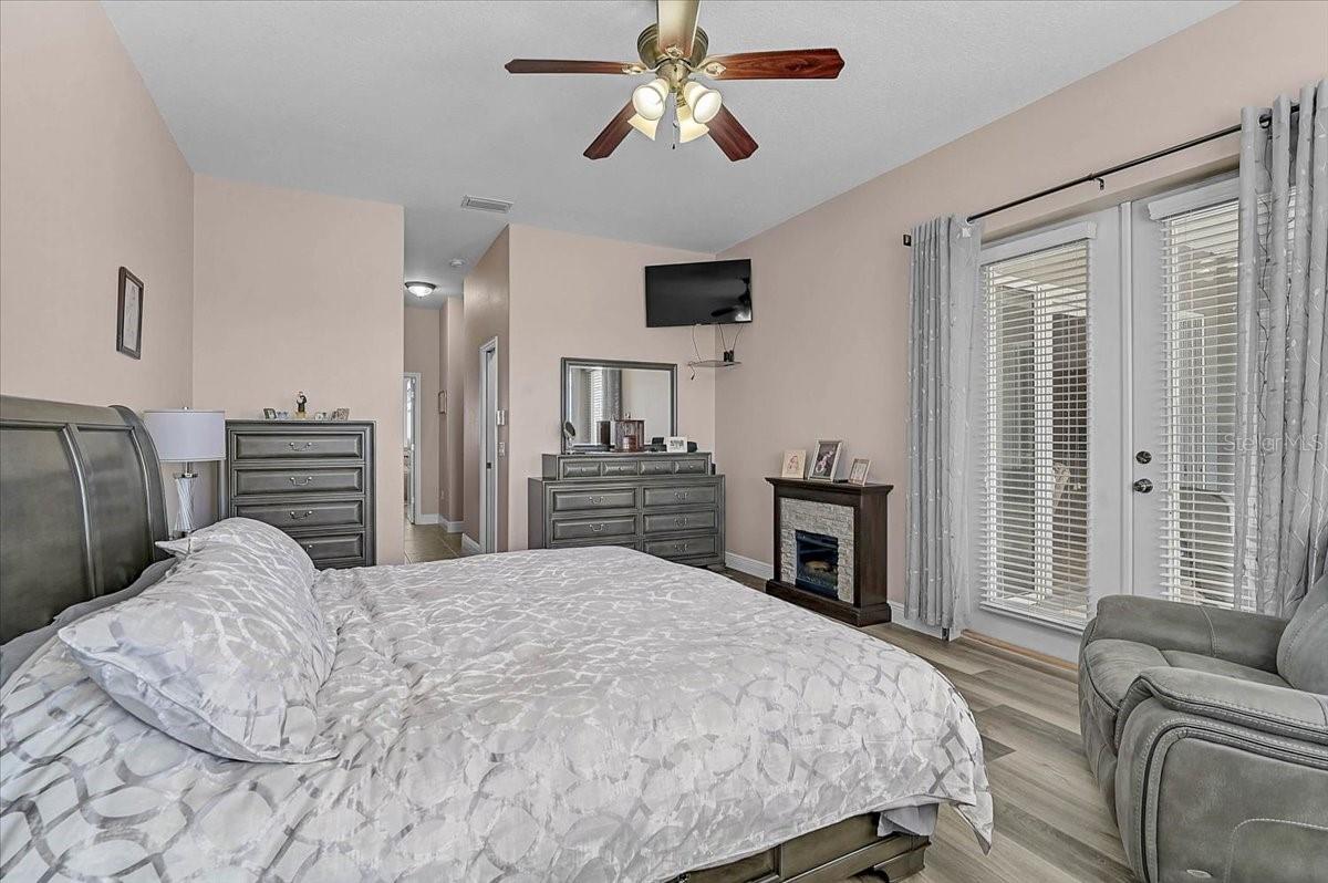 Image 33 of 67 For 25202 61st Avenue