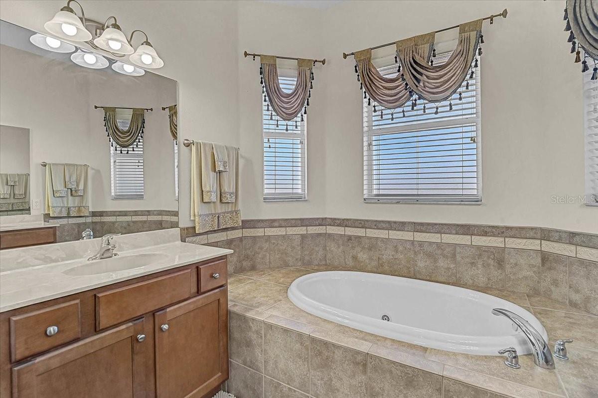 Image 37 of 67 For 25202 61st Avenue