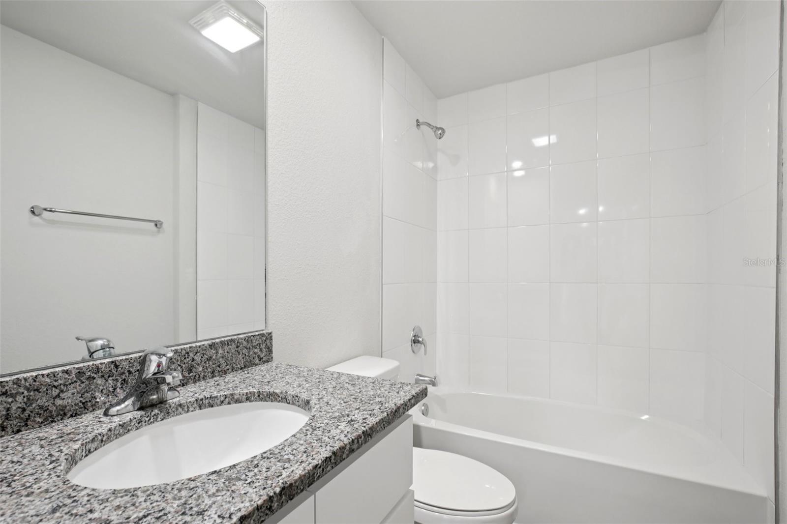 Image 13 of 14 For 1193 Victoria Avenue