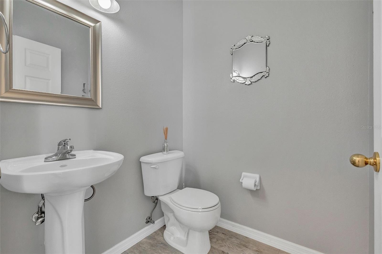 Image 18 of 42 For 14925 Skip Jack Loop