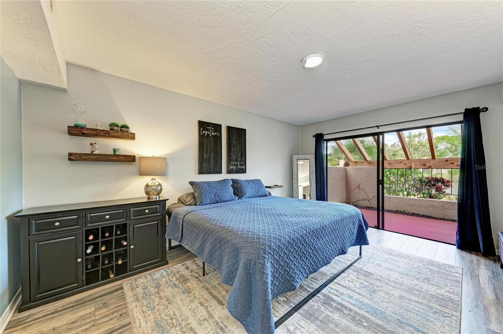 Image 23 of 71 For 5315 Myrtle Wood 46