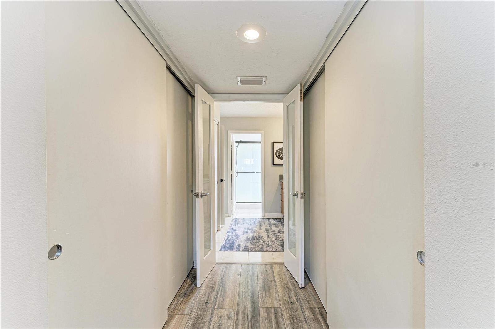 Image 28 of 71 For 5315 Myrtle Wood 46