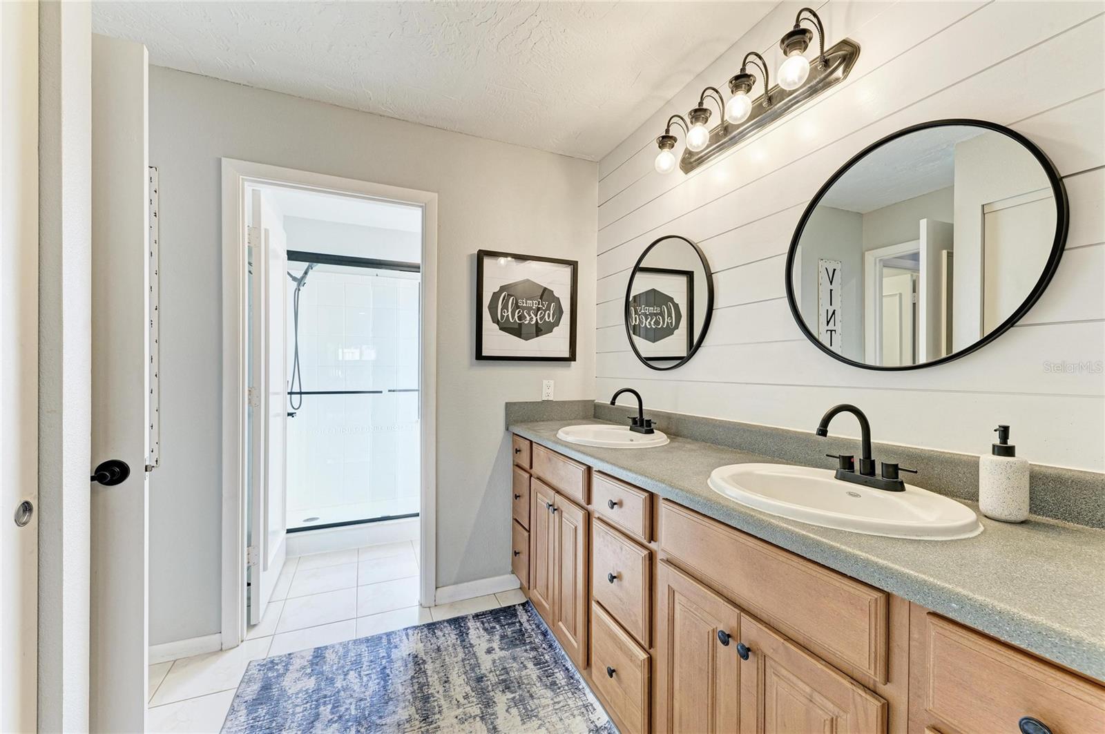 Image 29 of 71 For 5315 Myrtle Wood 46