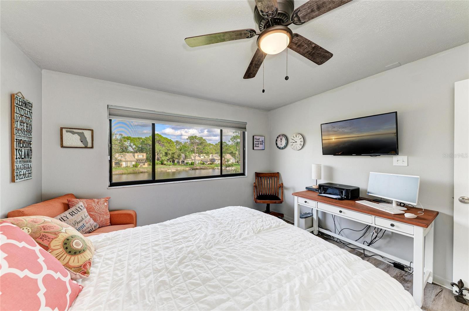 Image 35 of 71 For 5315 Myrtle Wood 46