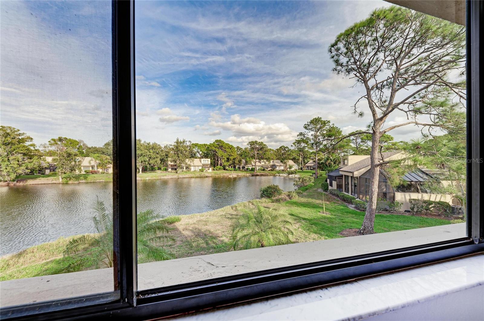 Image 36 of 71 For 5315 Myrtle Wood 46