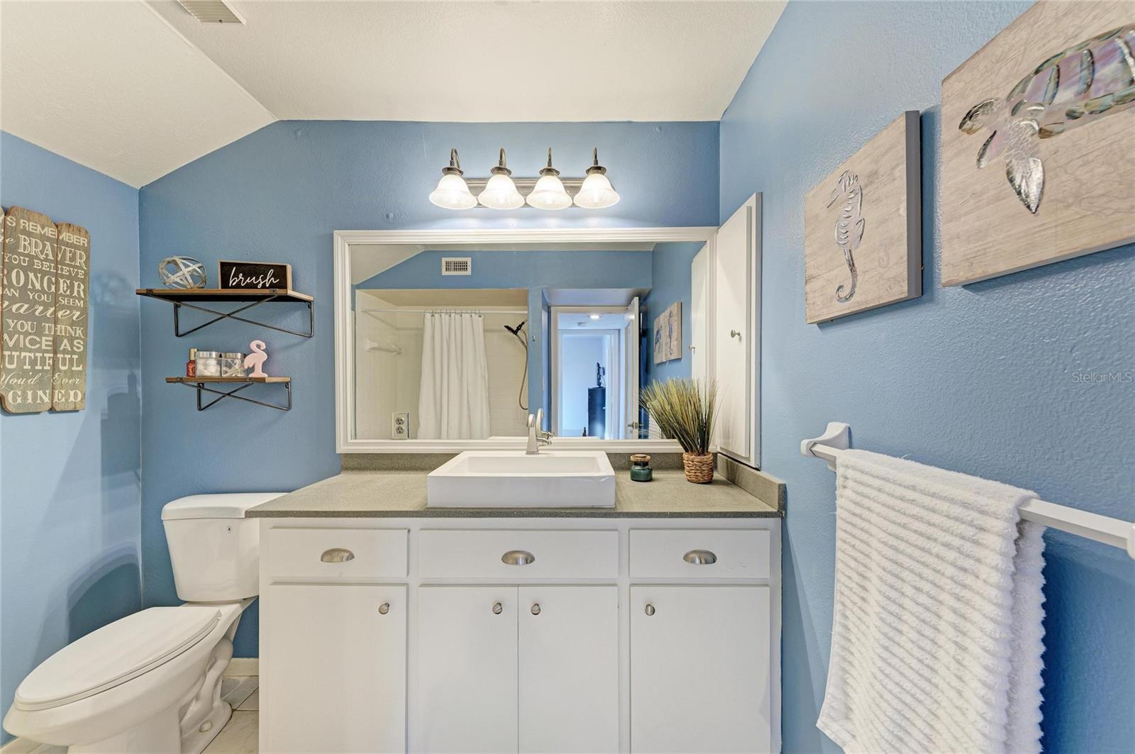 Image 38 of 71 For 5315 Myrtle Wood 46