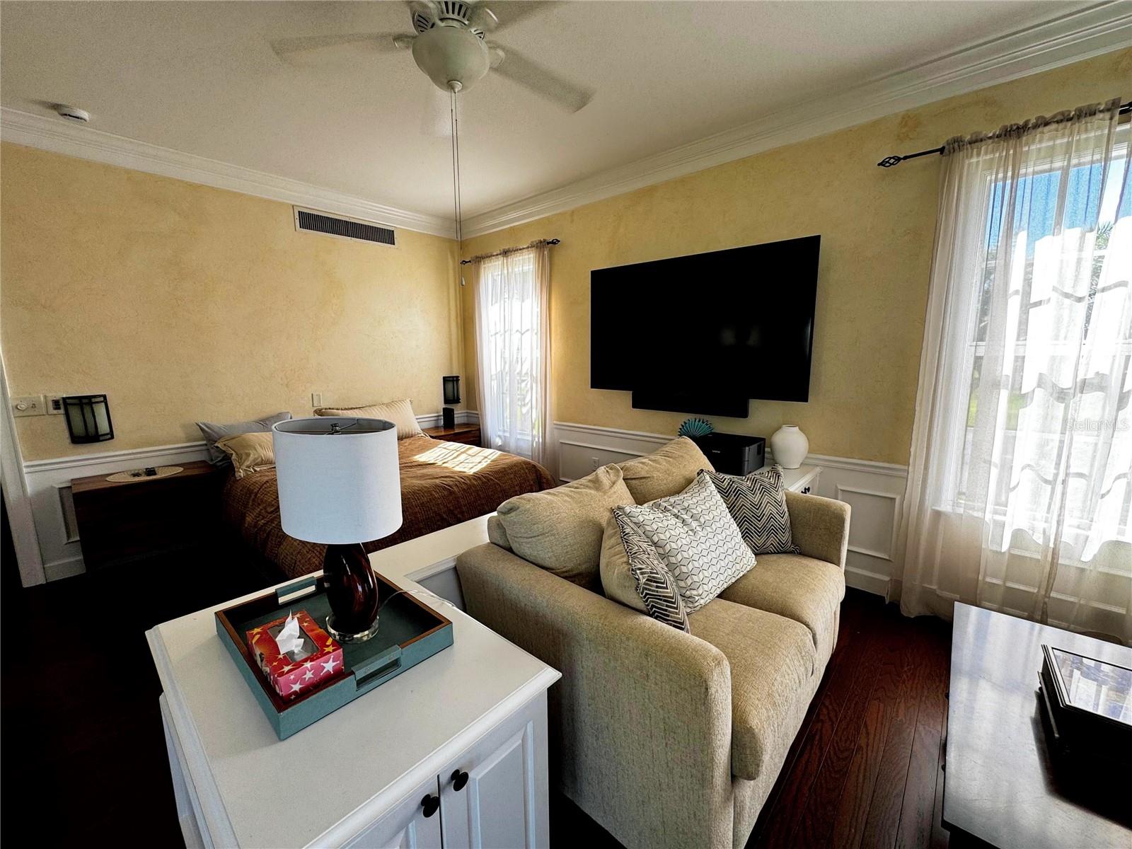 Image 5 of 38 For 51 Macewen Drive 11