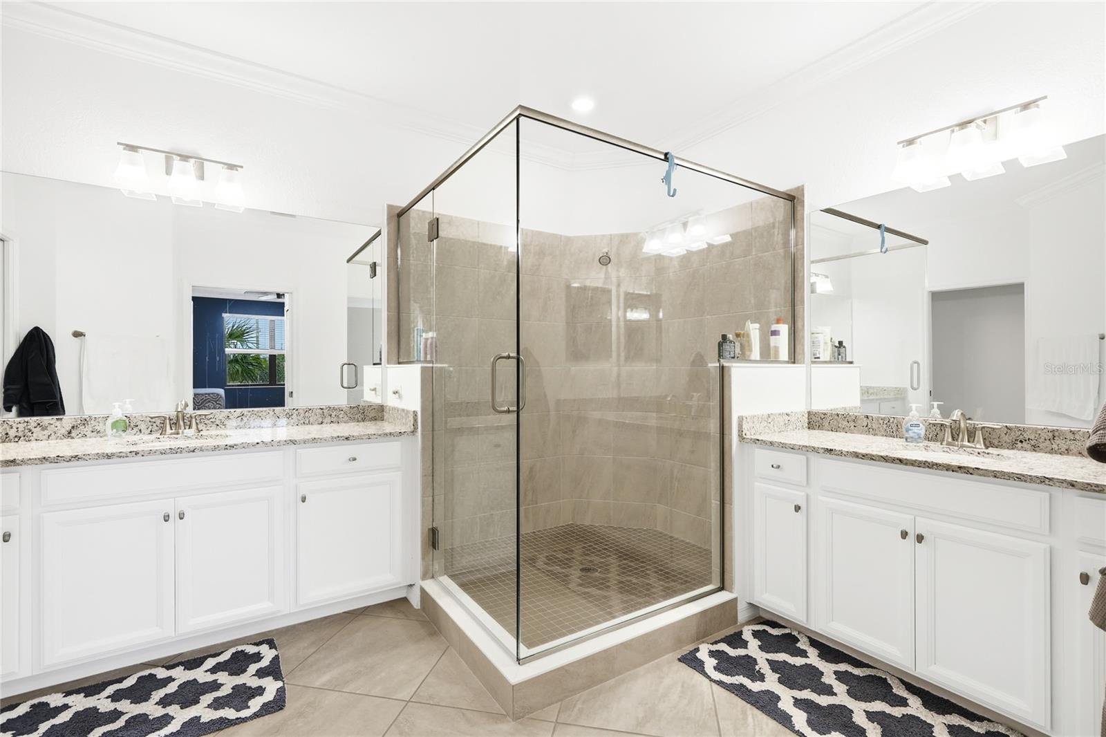 Image 17 of 44 For 6025 Worsham Lane 102