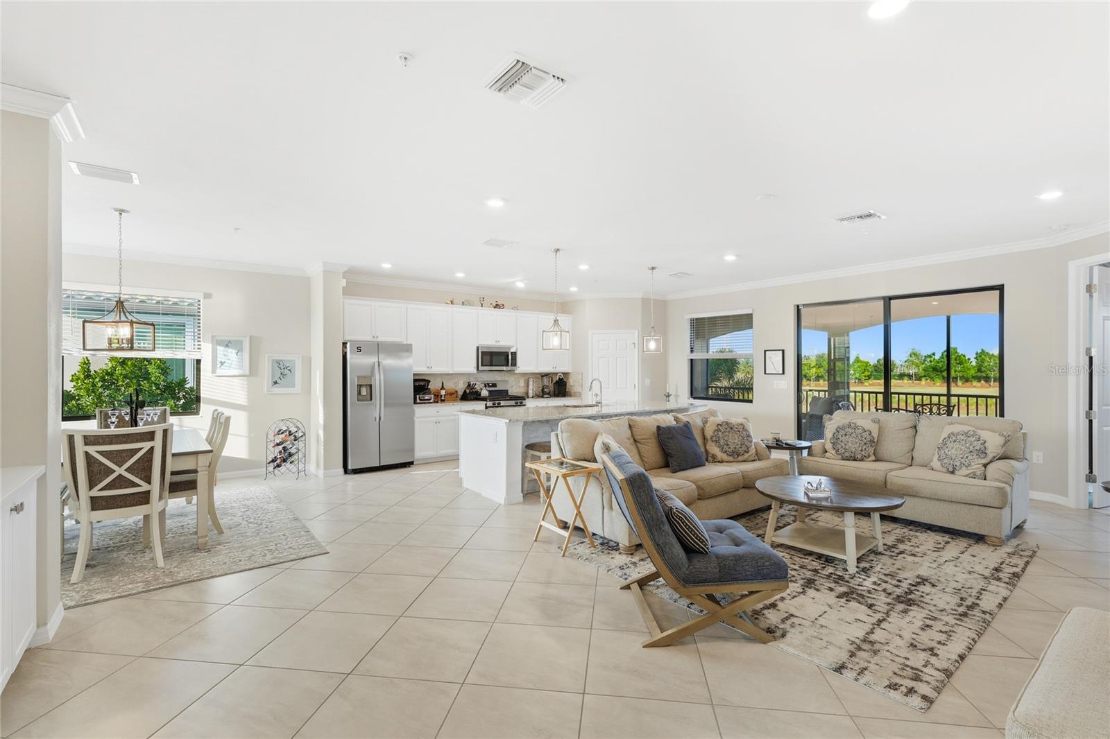 Image 5 of 44 For 6025 Worsham Lane 102