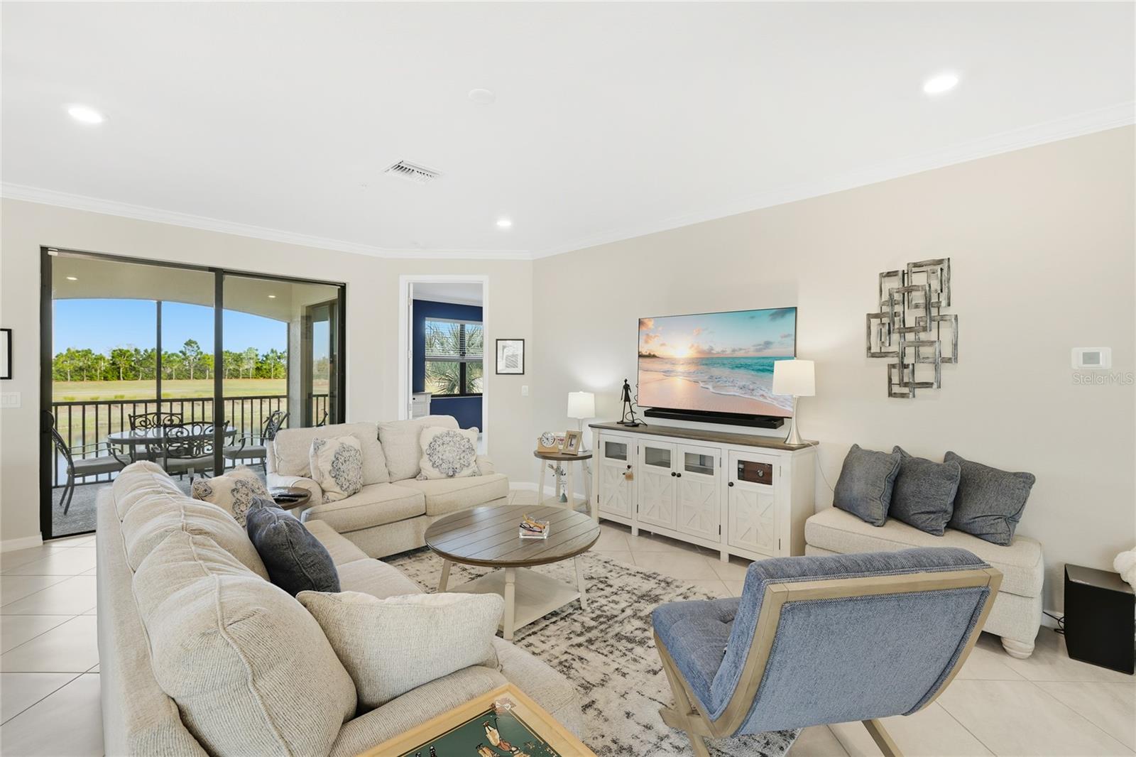 Image 7 of 44 For 6025 Worsham Lane 102