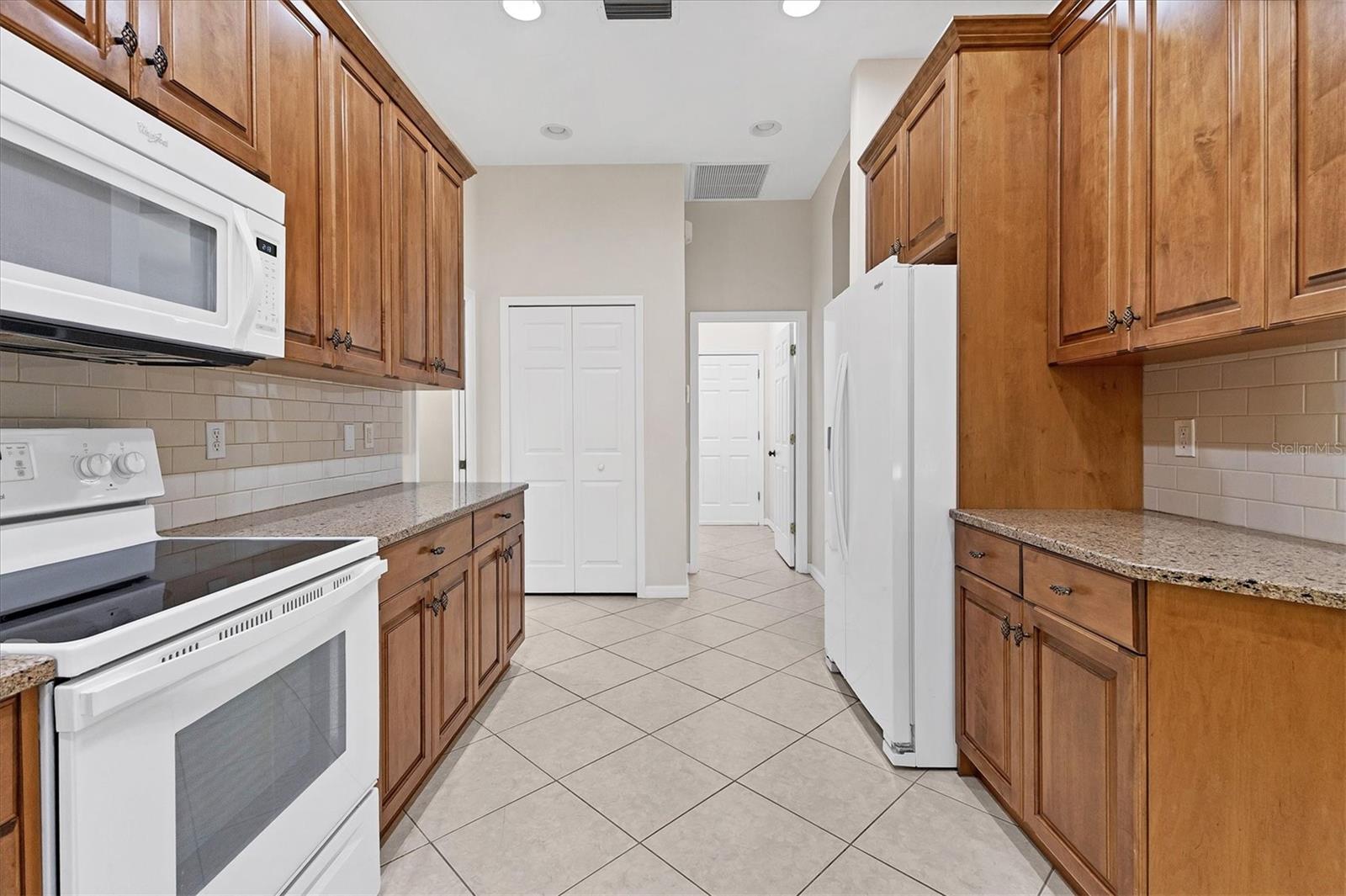 Image 18 of 64 For 11742 Hidden Forest Loop