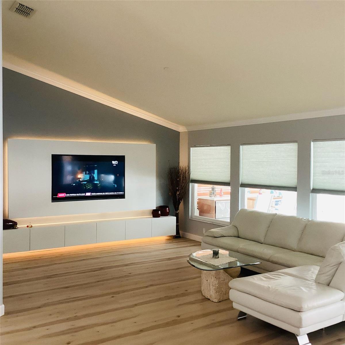 Image 19 of 33 For 5142 41st Street W