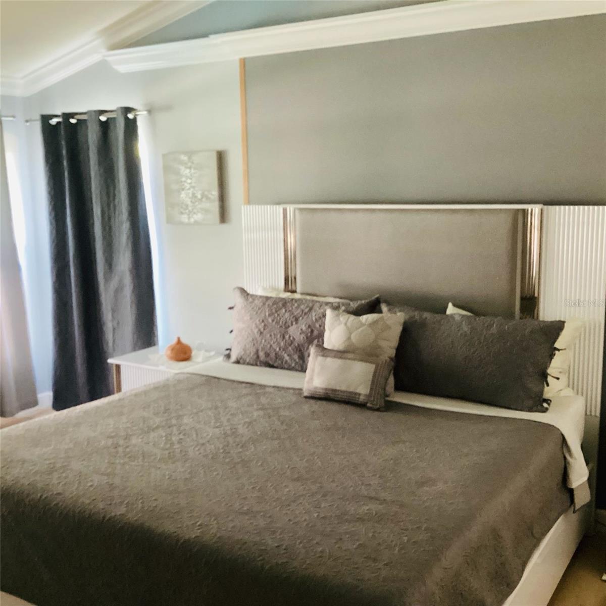 Image 22 of 33 For 5142 41st Street W