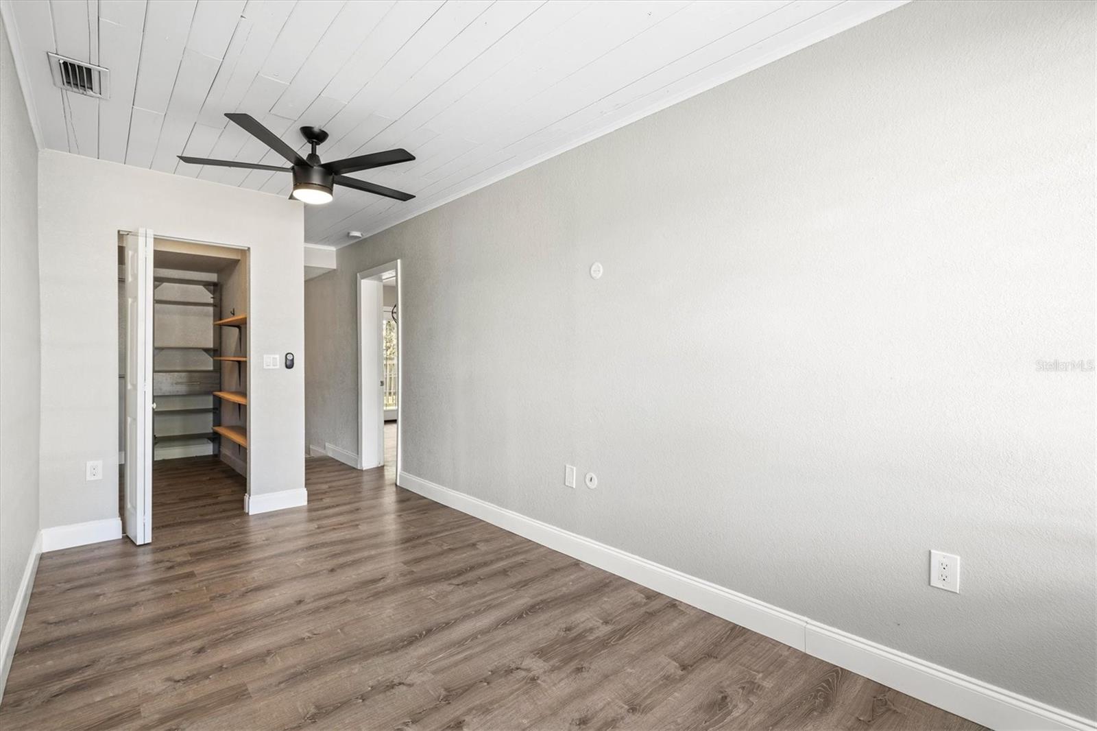 Image 20 of 94 For 2586 Tami Sola Street