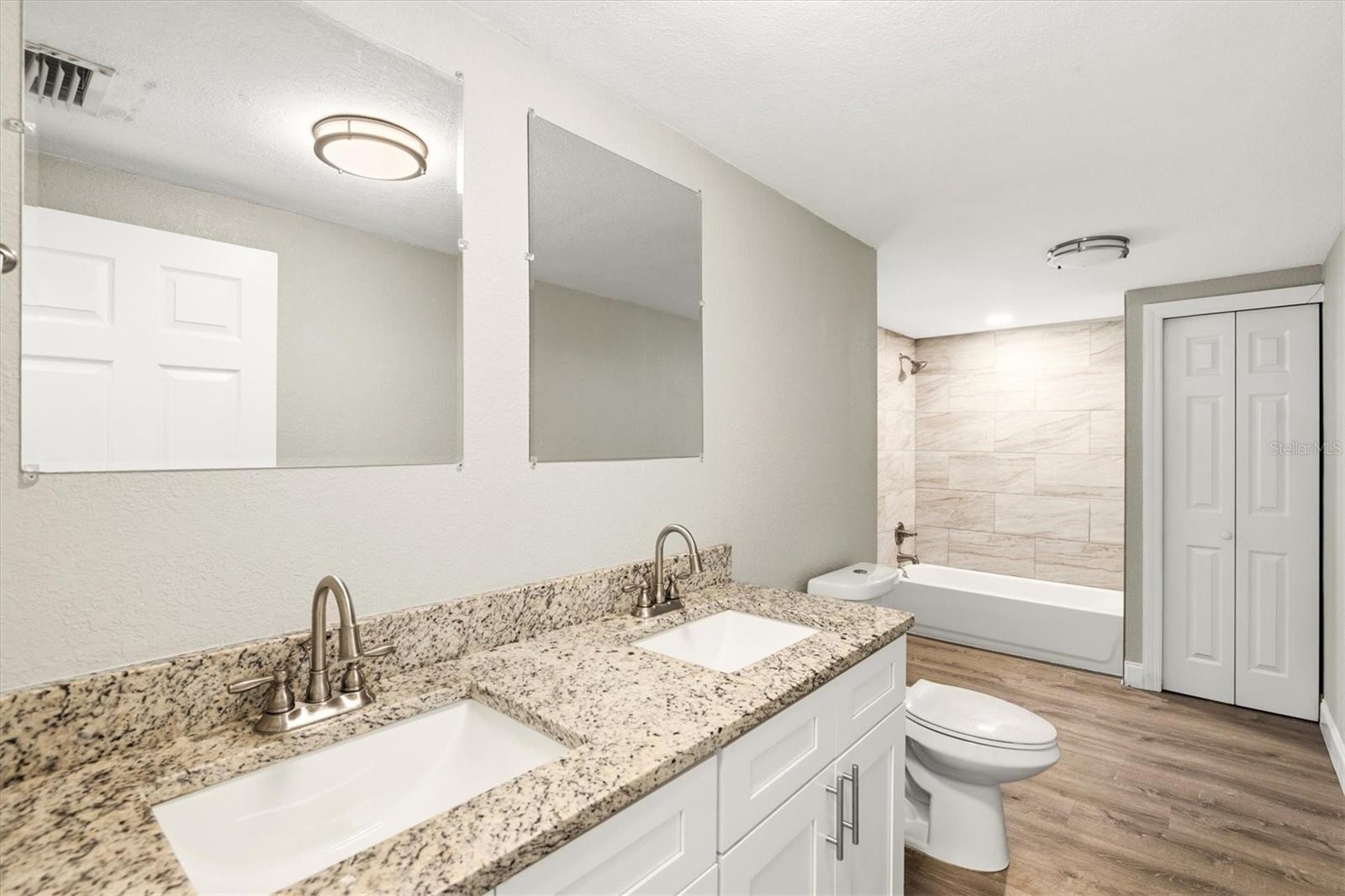 Image 27 of 94 For 2586 Tami Sola Street