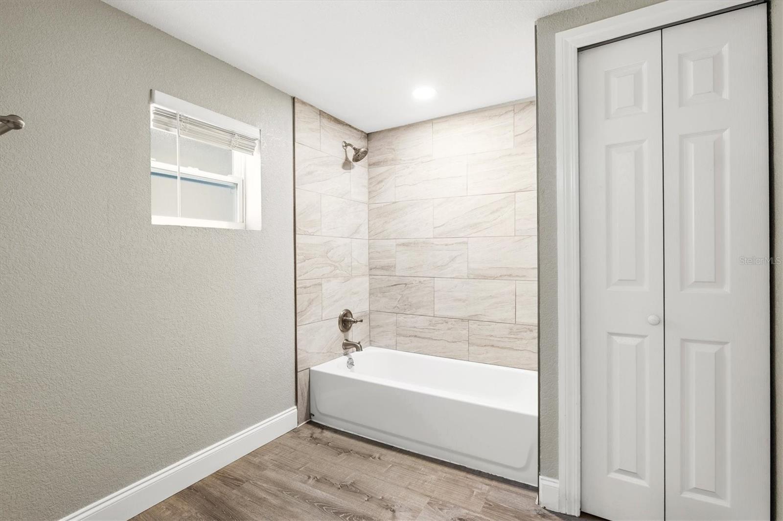 Image 29 of 94 For 2586 Tami Sola Street