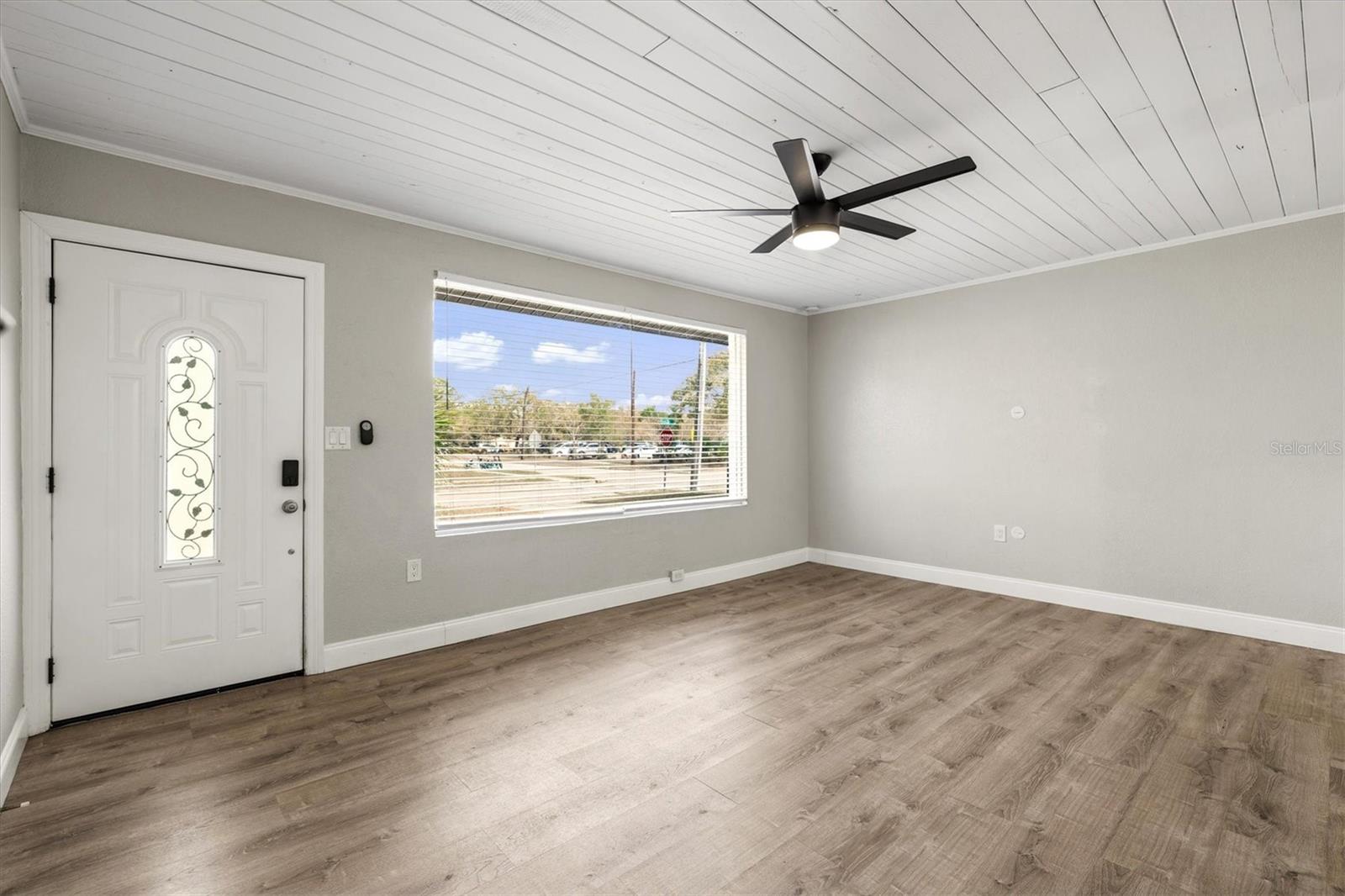 Image 4 of 94 For 2586 Tami Sola Street