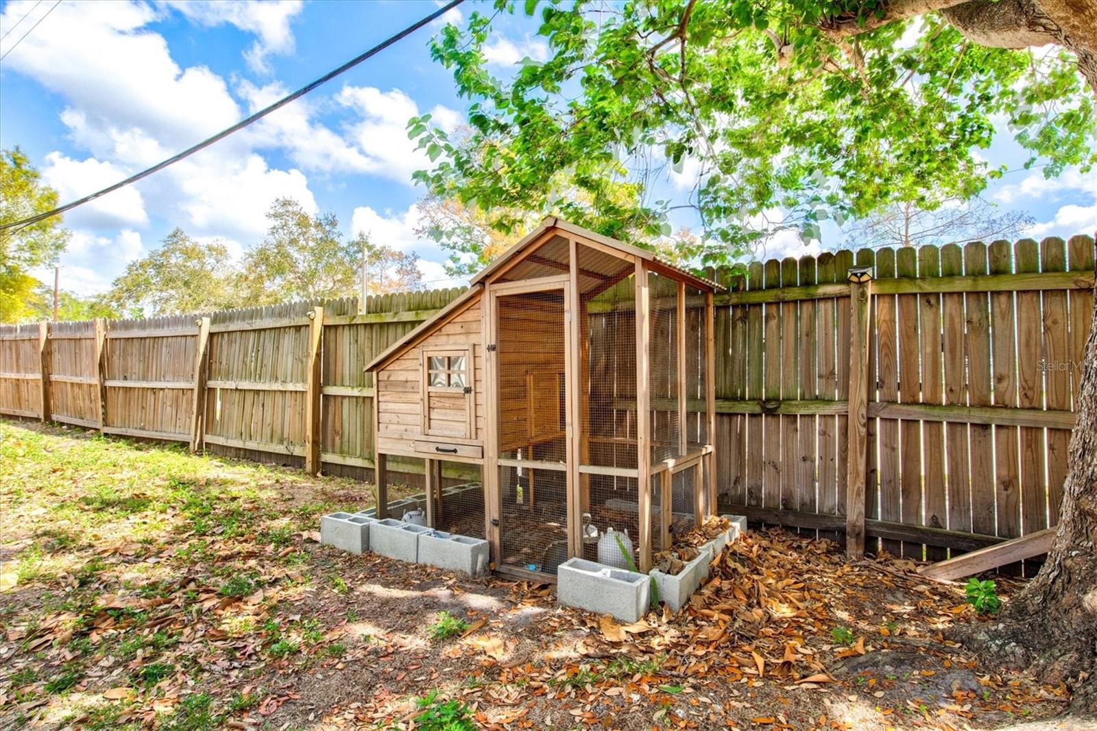 Image 46 of 94 For 2586 Tami Sola Street