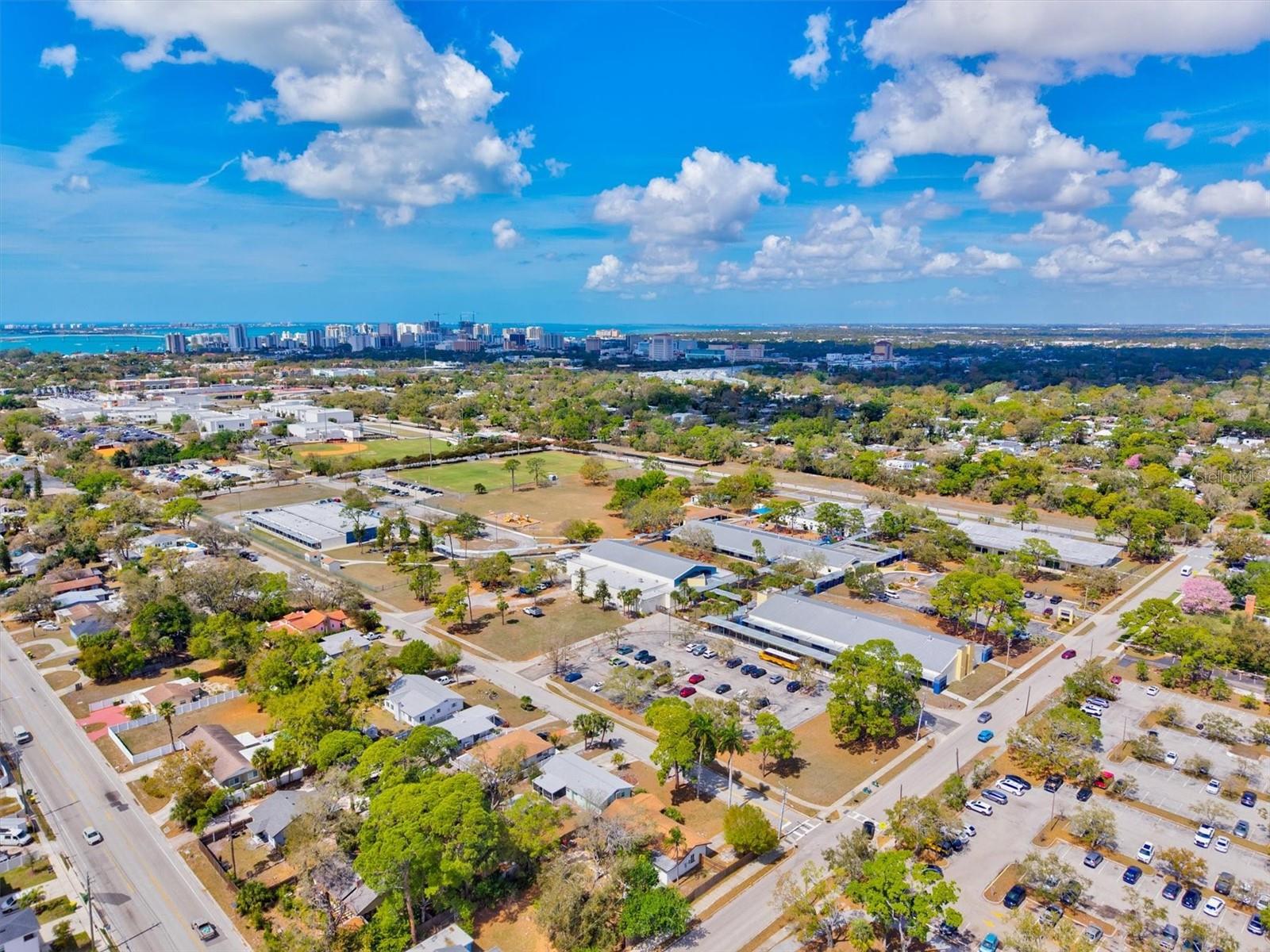 Image 63 of 94 For 2586 Tami Sola Street