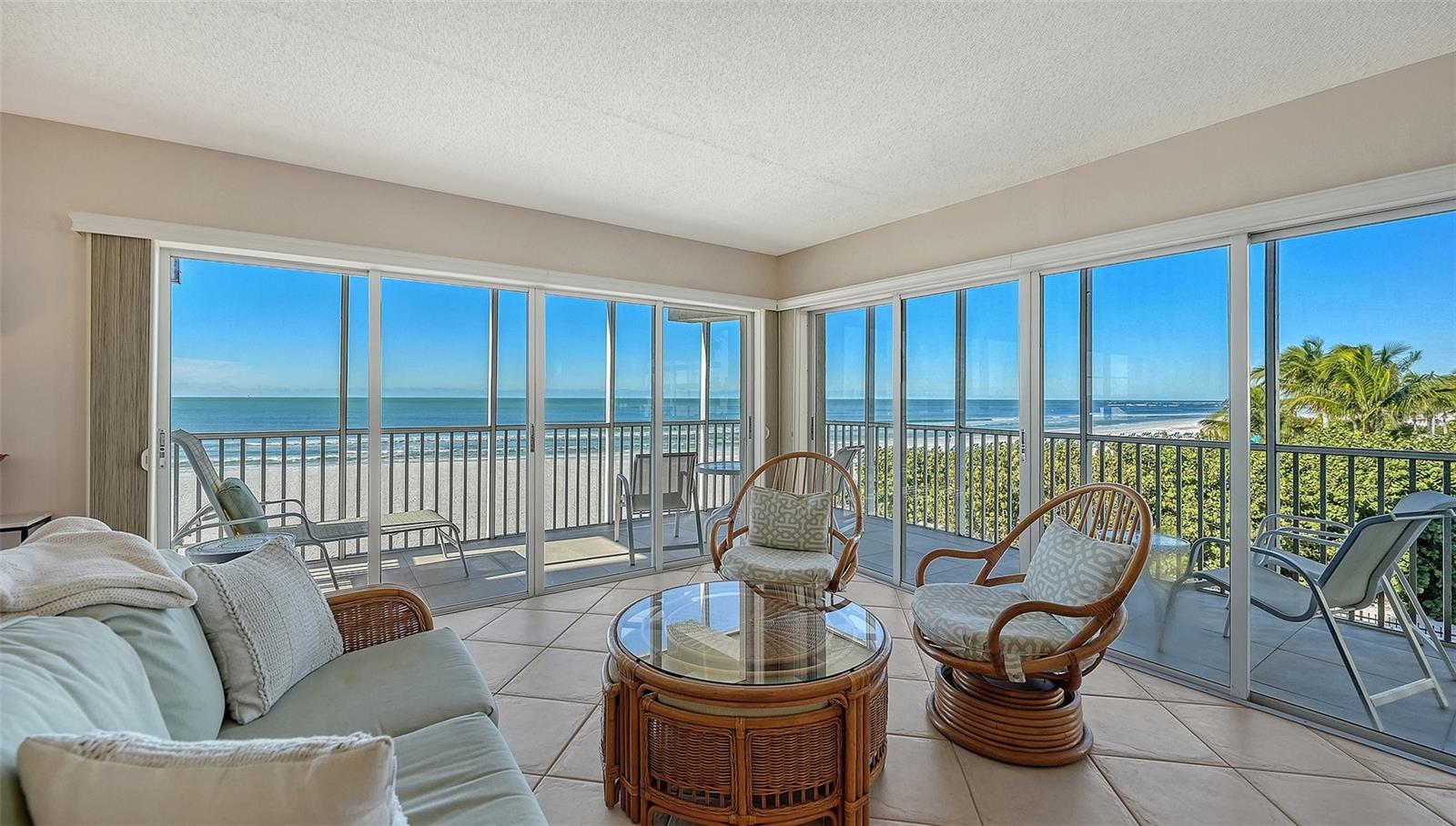 Image 3 of 42 For 800 Benjamin Franklin Drive 308