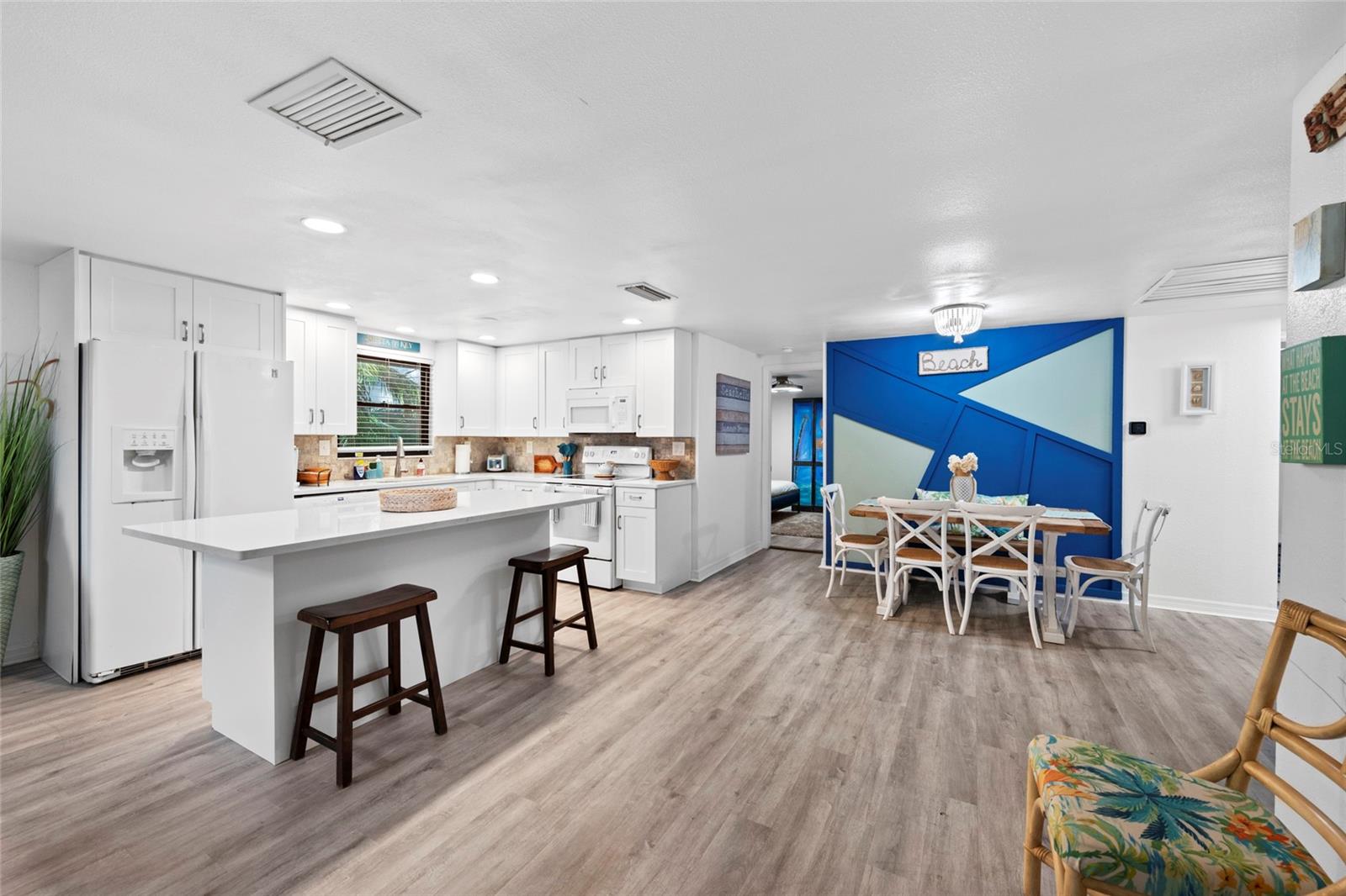 Image 10 of 36 For 7795 Wright Avenue