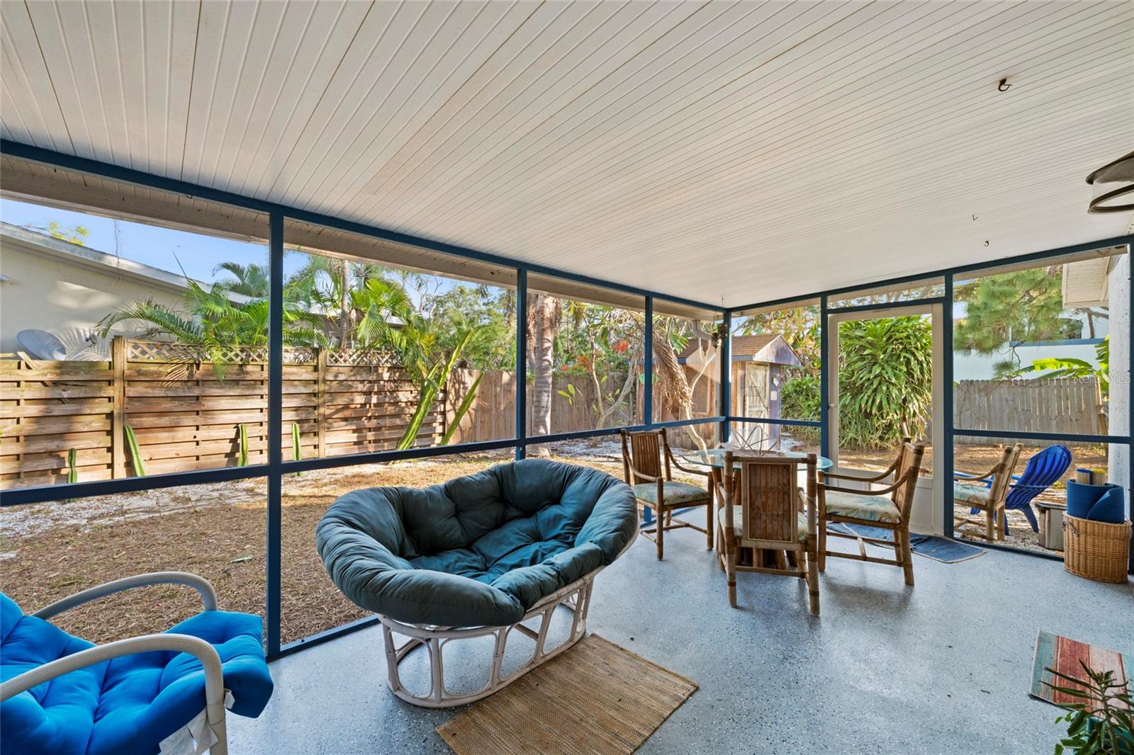 Image 25 of 36 For 7795 Wright Avenue