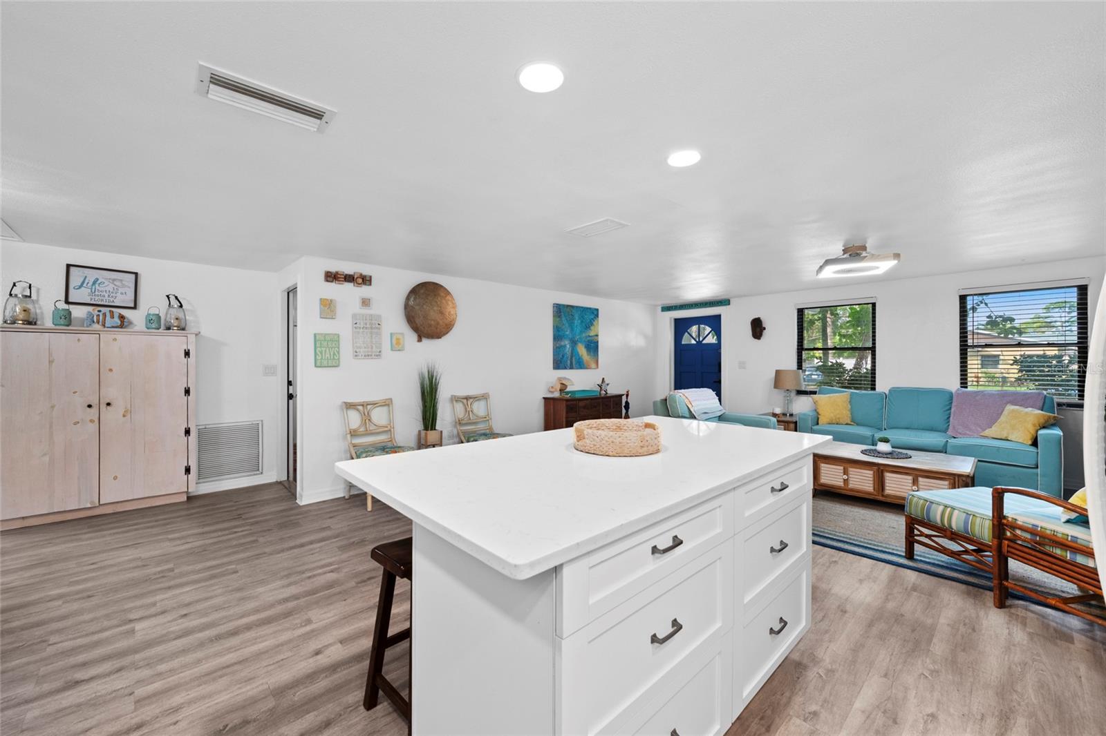 Image 6 of 36 For 7795 Wright Avenue