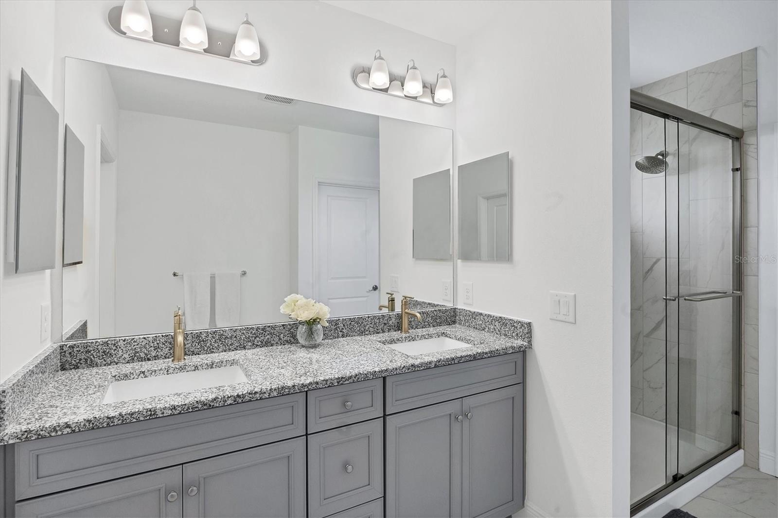 Image 15 of 52 For 9924 Crystal Isles Circle