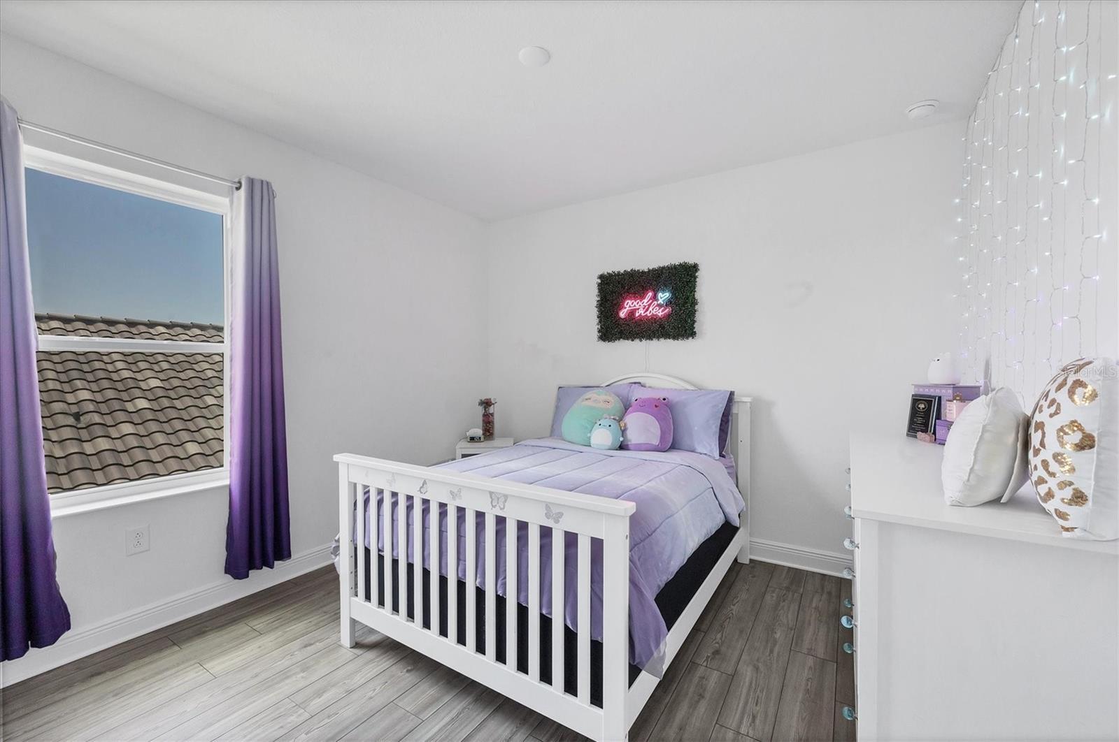 Image 19 of 52 For 9924 Crystal Isles Circle