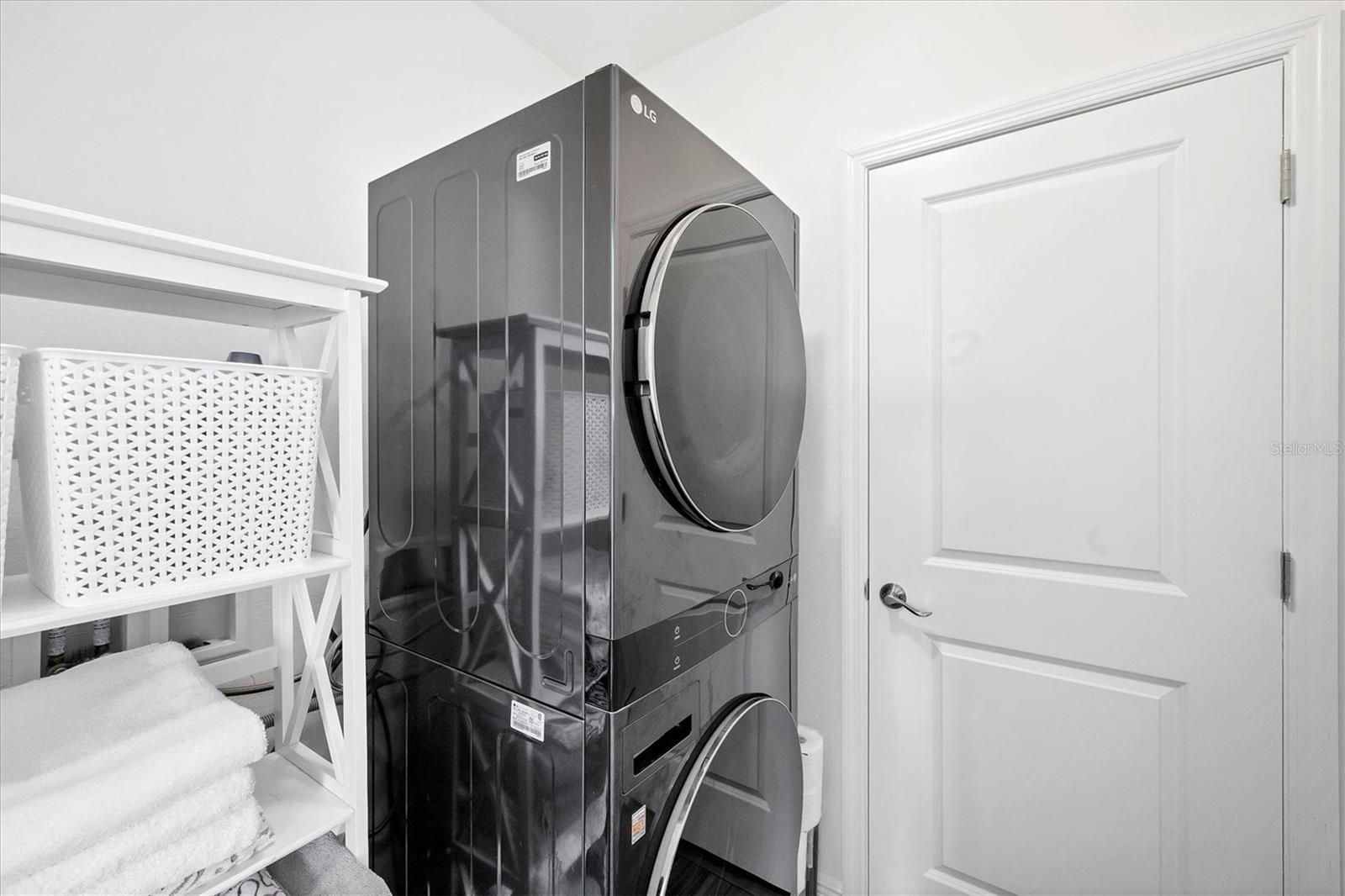 Image 28 of 52 For 9924 Crystal Isles Circle