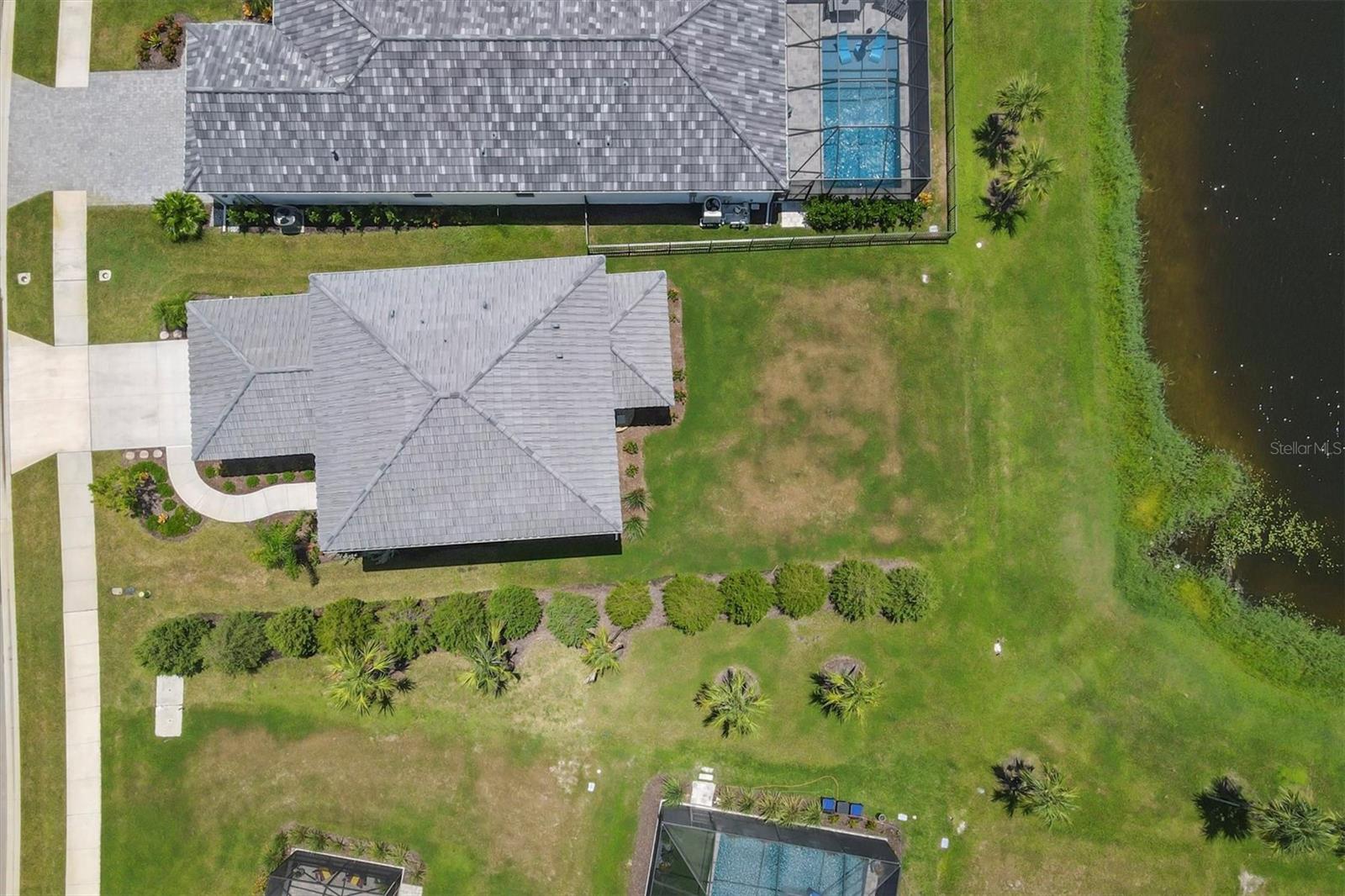 Image 34 of 52 For 9924 Crystal Isles Circle