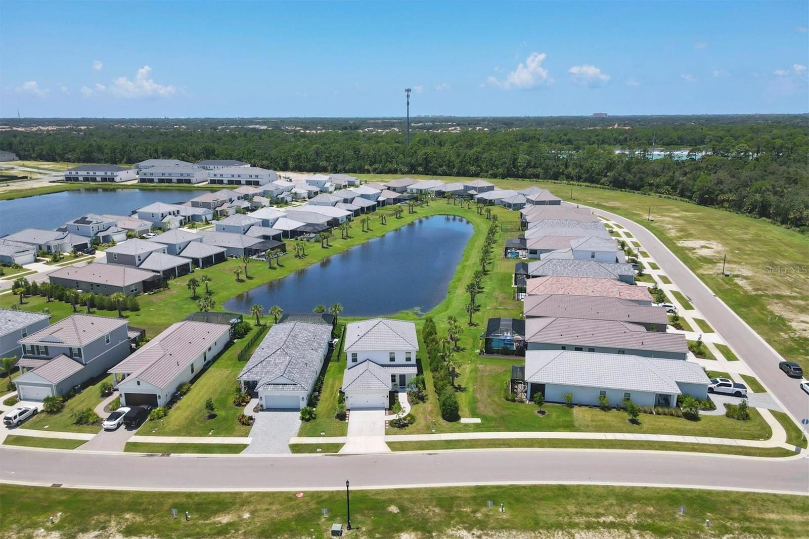 Image 35 of 52 For 9924 Crystal Isles Circle