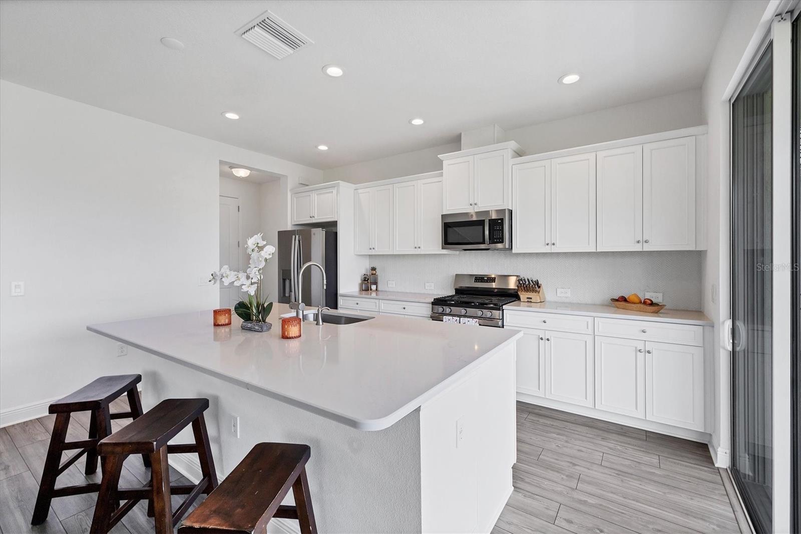 Image 8 of 52 For 9924 Crystal Isles Circle