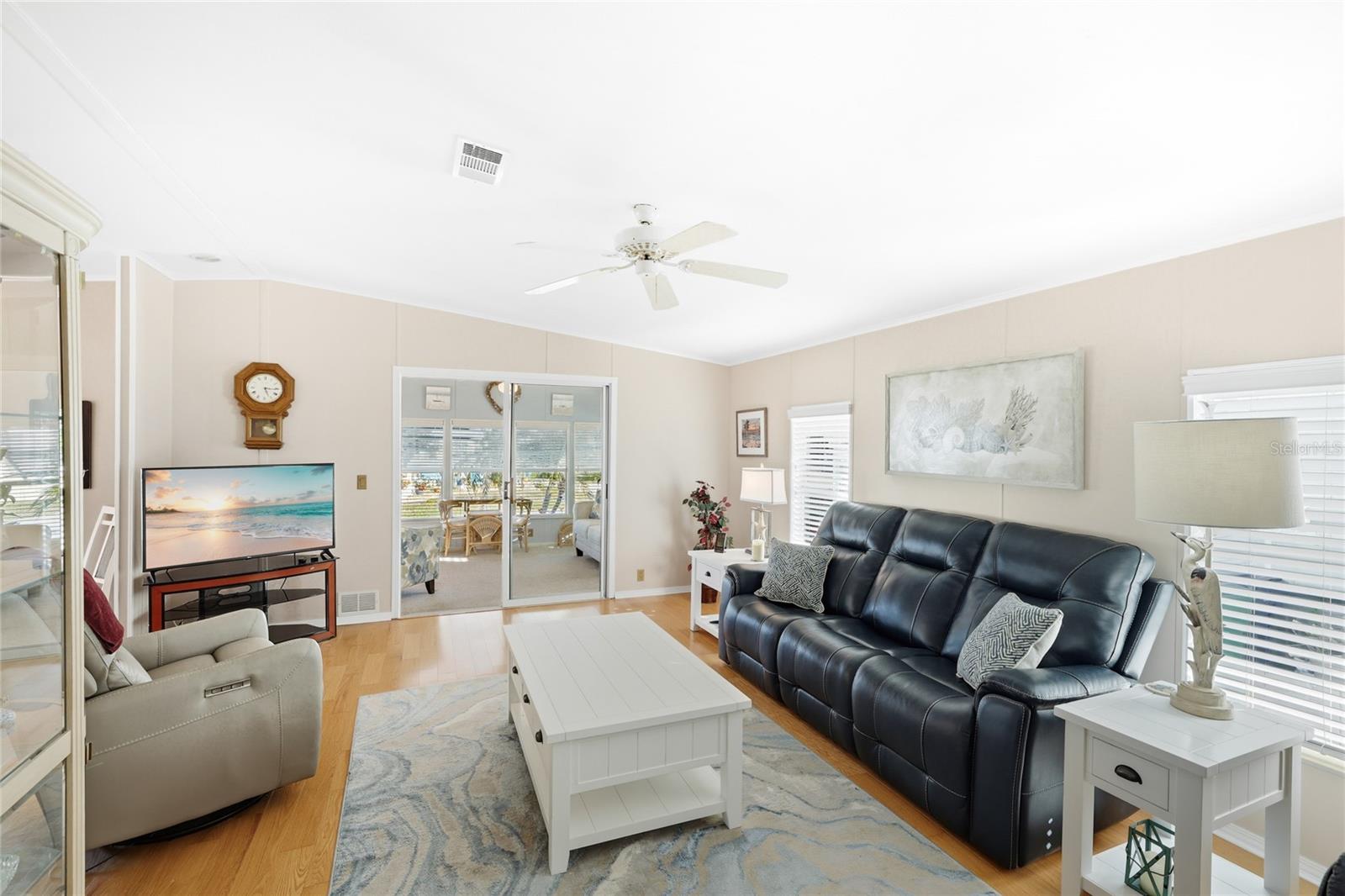 Image 11 of 31 For 1207 31st Avenue W