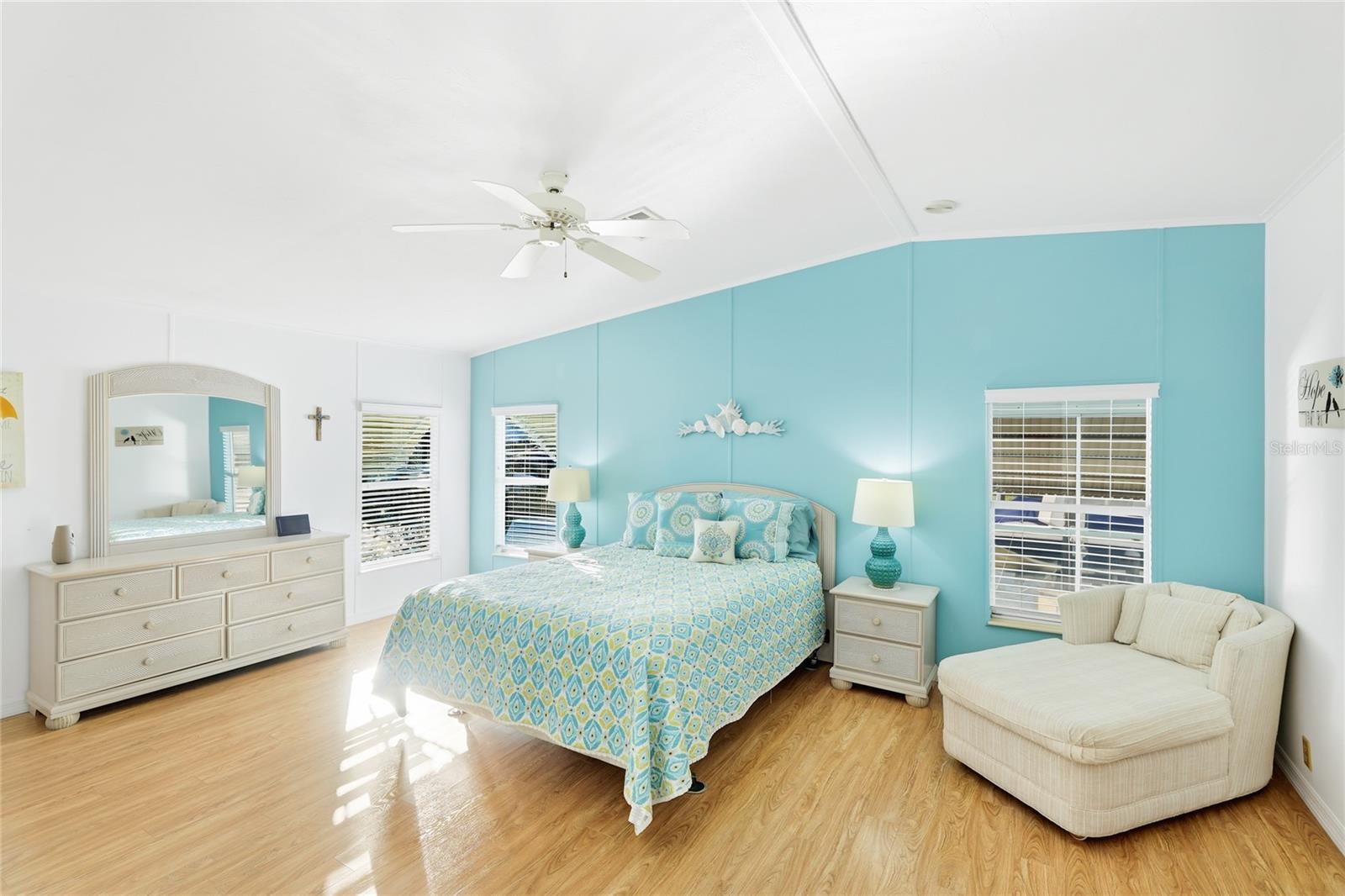 Image 17 of 31 For 1207 31st Avenue W