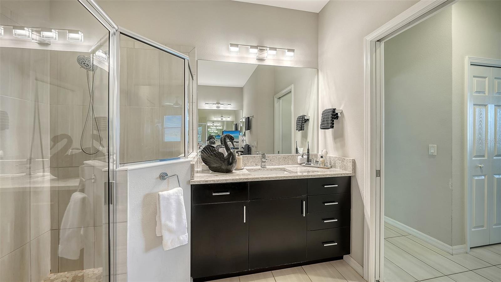 Image 32 of 63 For 3115 Trustee Avenue