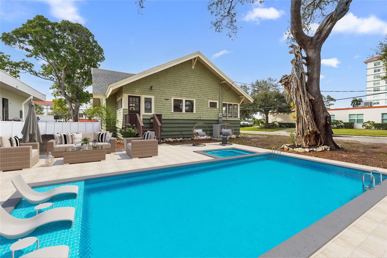 Image 42 of 57 For 1550 3rd Avenue W