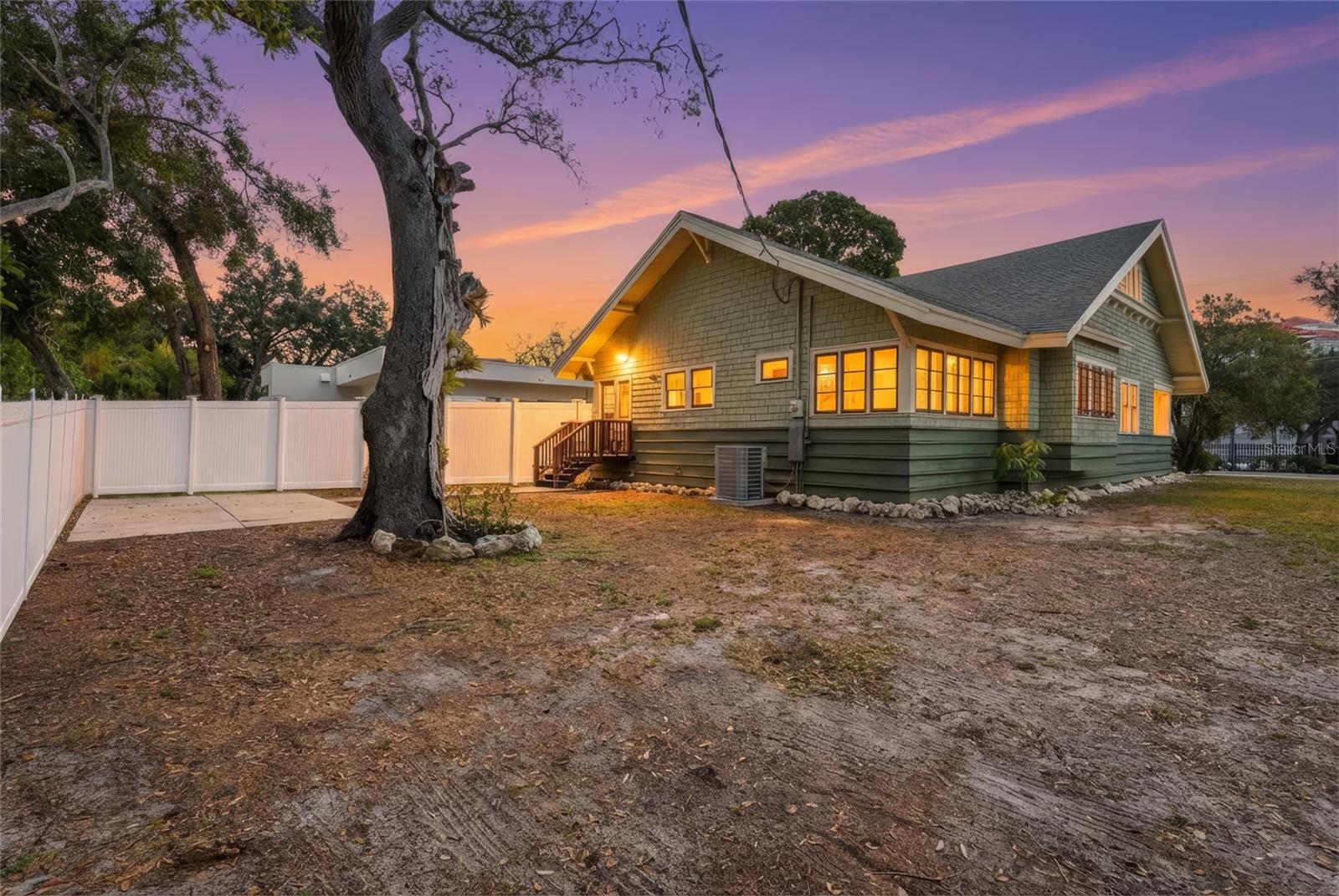 Image 49 of 57 For 1550 3rd Avenue W