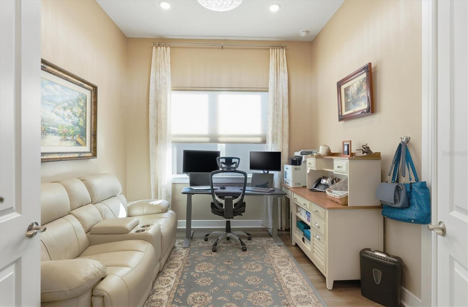 Image 24 of 51 For 9311 Barrier Coast Trail