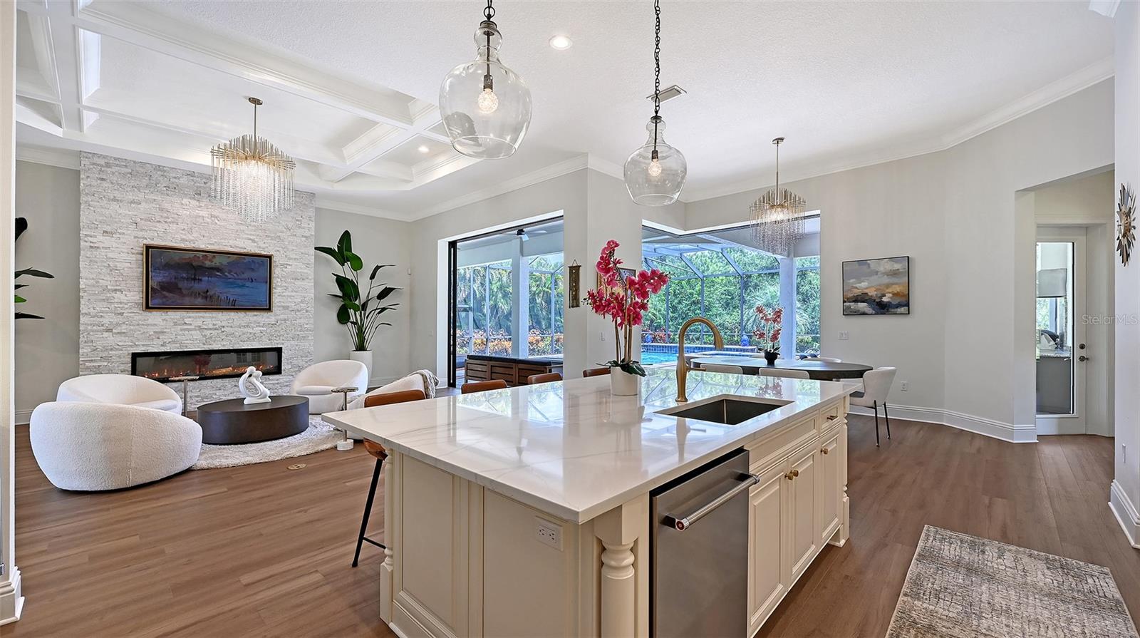 Image 18 of 73 For 8361 Lindrick Lane