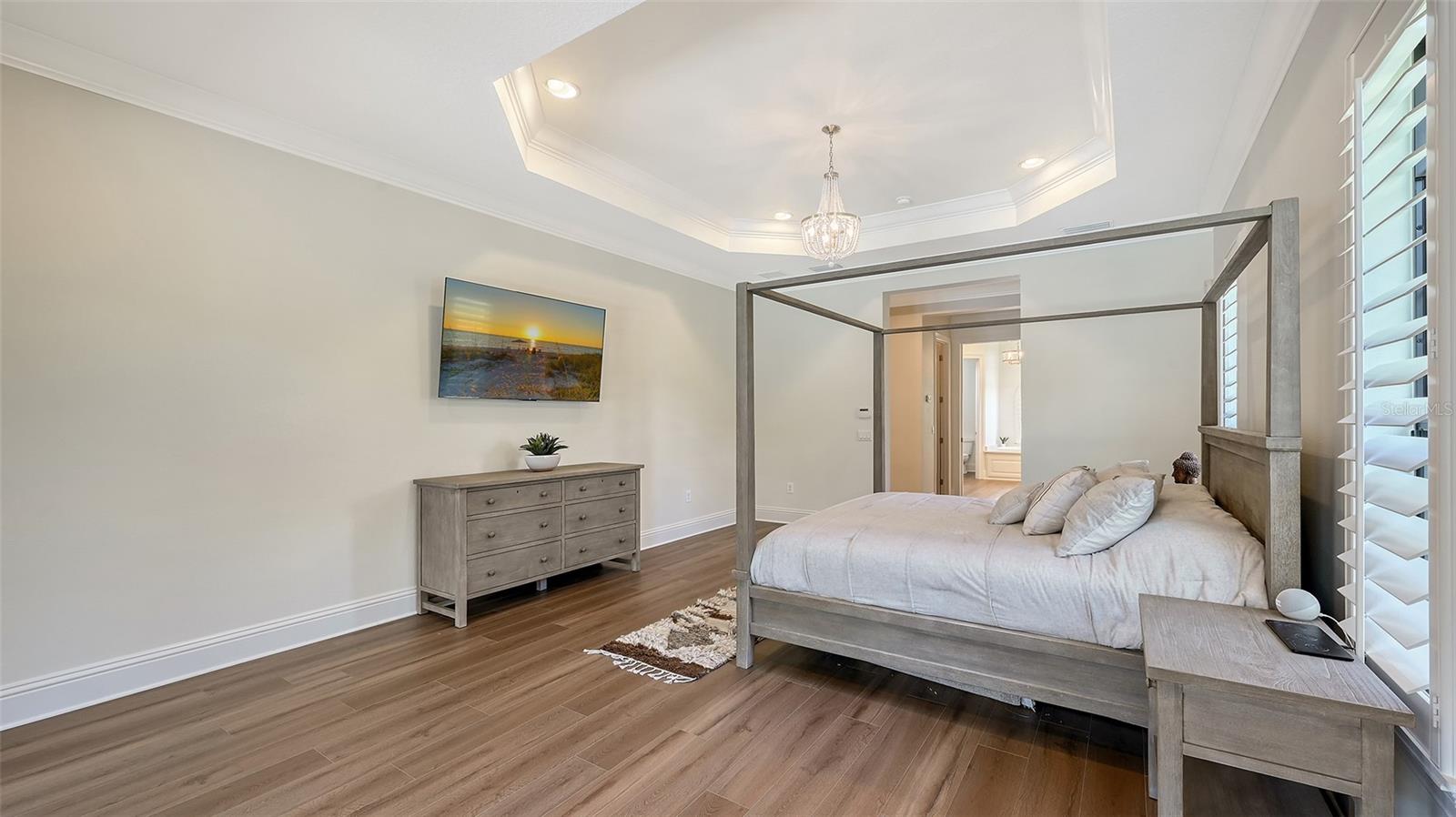 Image 24 of 73 For 8361 Lindrick Lane