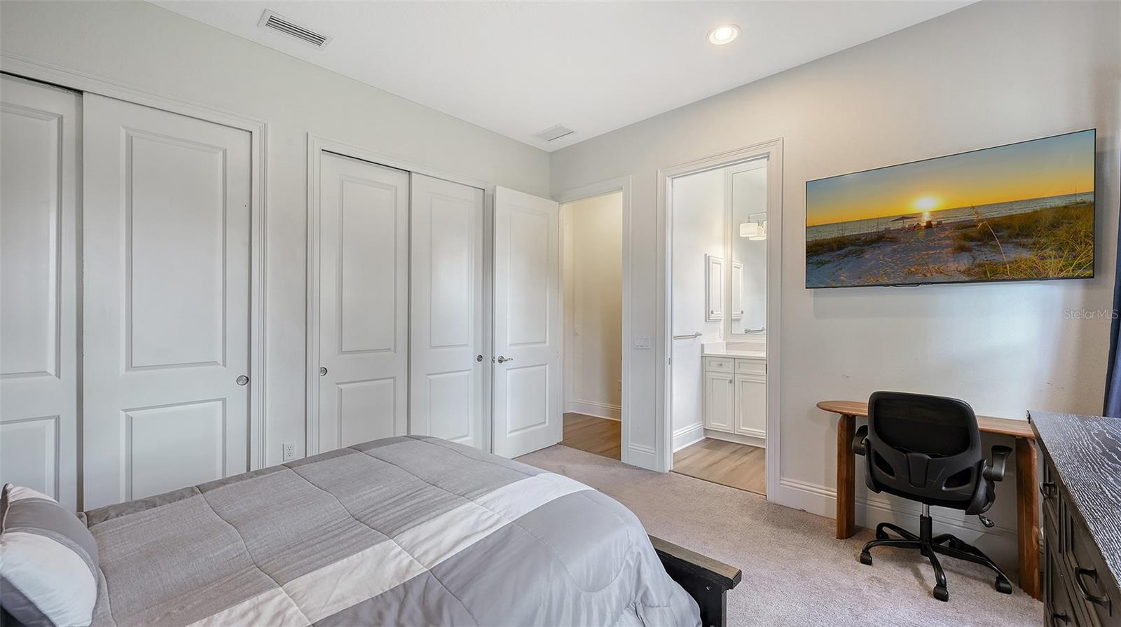 Image 32 of 73 For 8361 Lindrick Lane