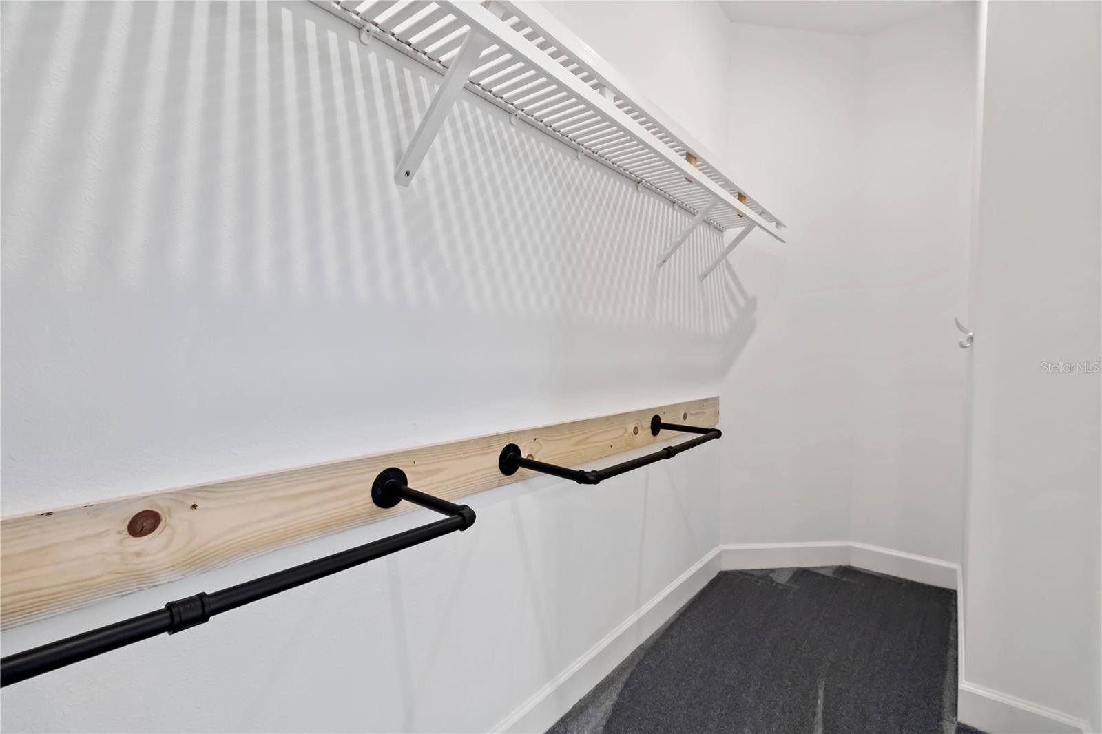 Image 17 of 51 For 10934 Wendover Drive