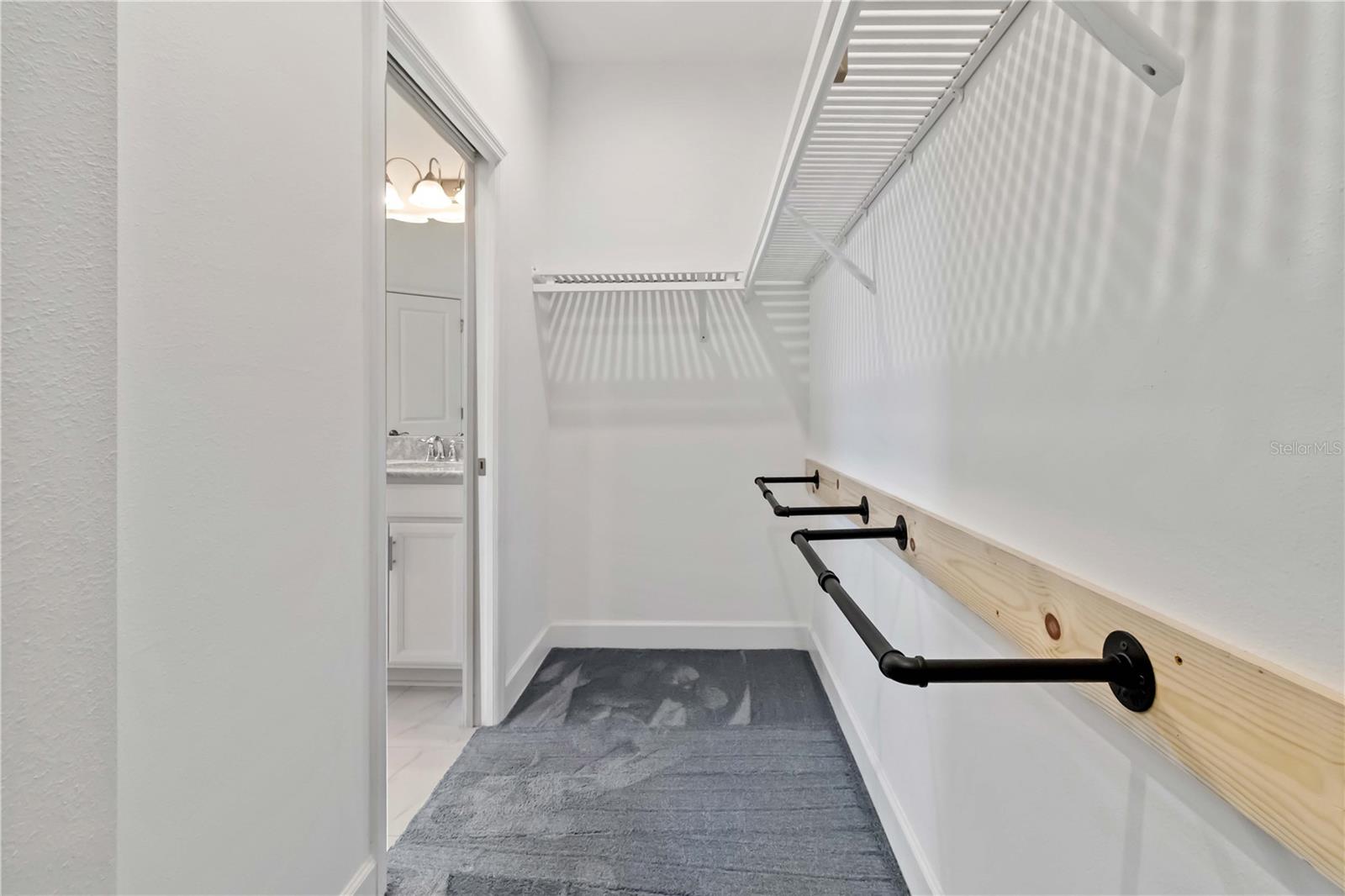 Image 18 of 51 For 10934 Wendover Drive