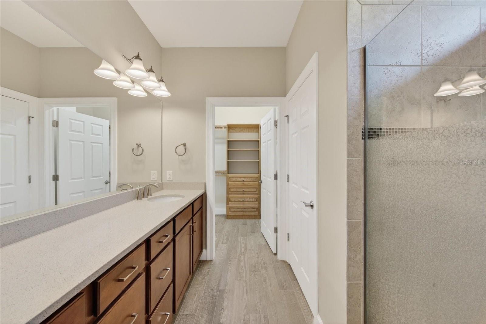 Image 16 of 95 For 6745 Chester Trail