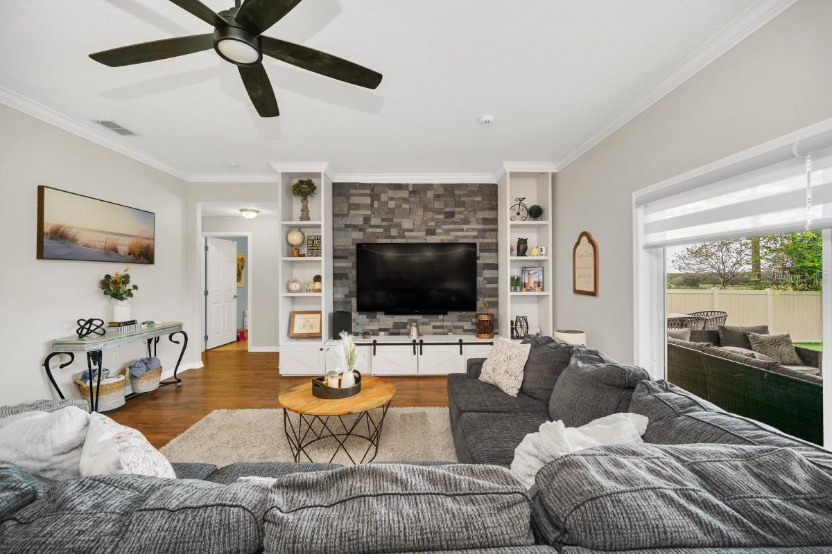 Image 24 of 41 For 9420 Ivywood Street