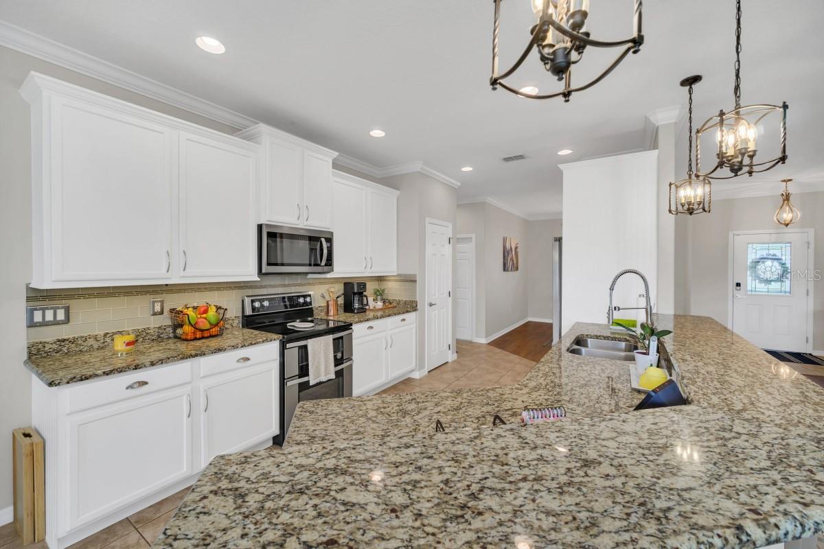 Image 28 of 41 For 9420 Ivywood Street