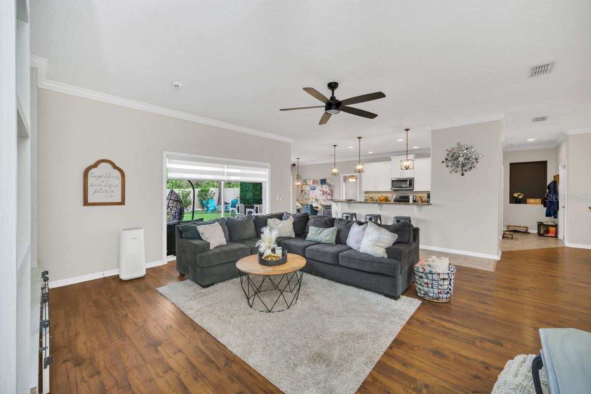 Image 39 of 41 For 9420 Ivywood Street