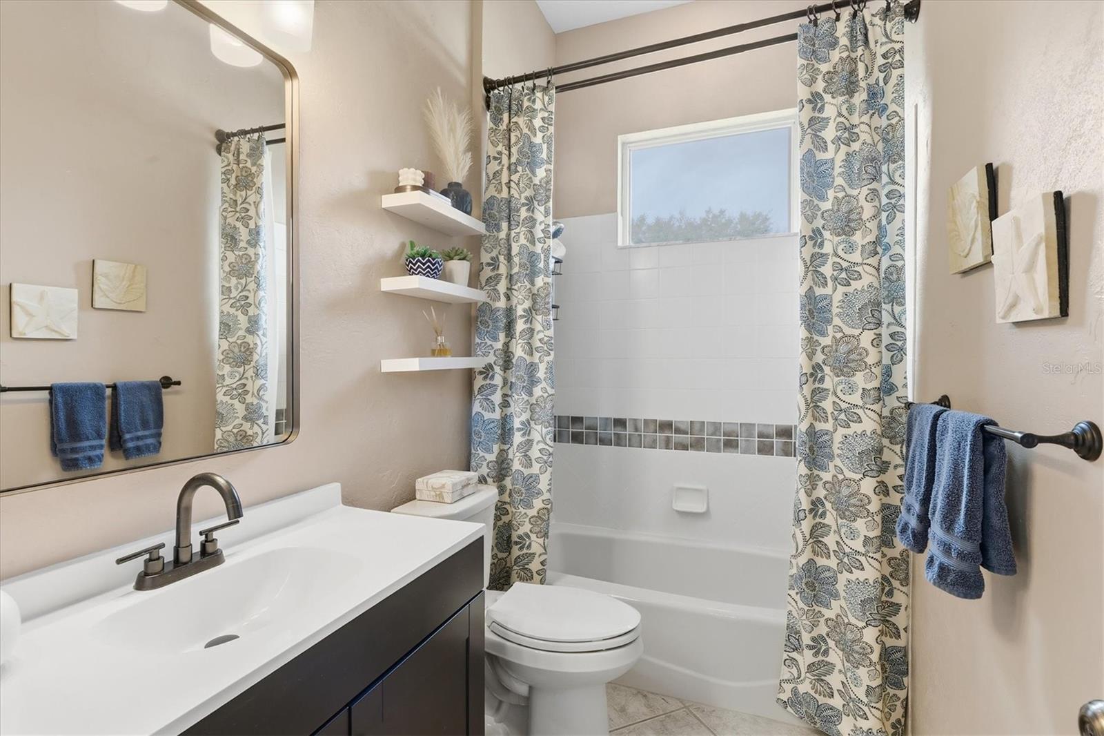 Image 25 of 60 For 7029 Lennox Place