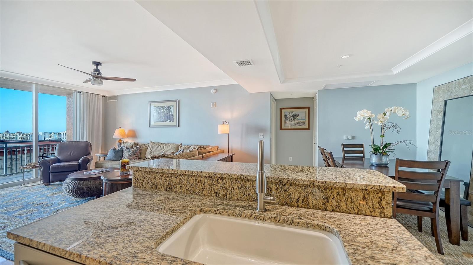 Image 17 of 78 For 1350 Main Street 1208